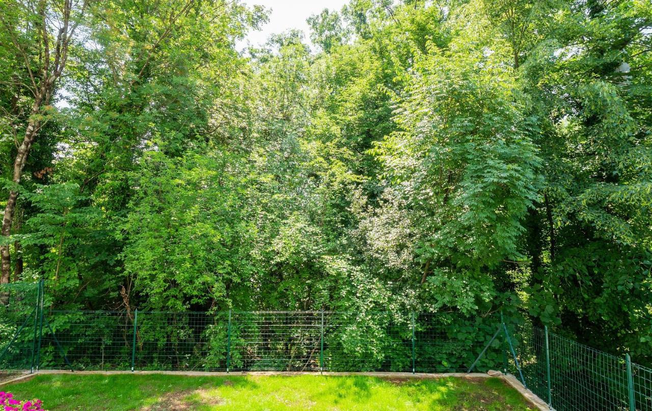 Apartamento Birdsong Getaway Jurdani Exterior foto